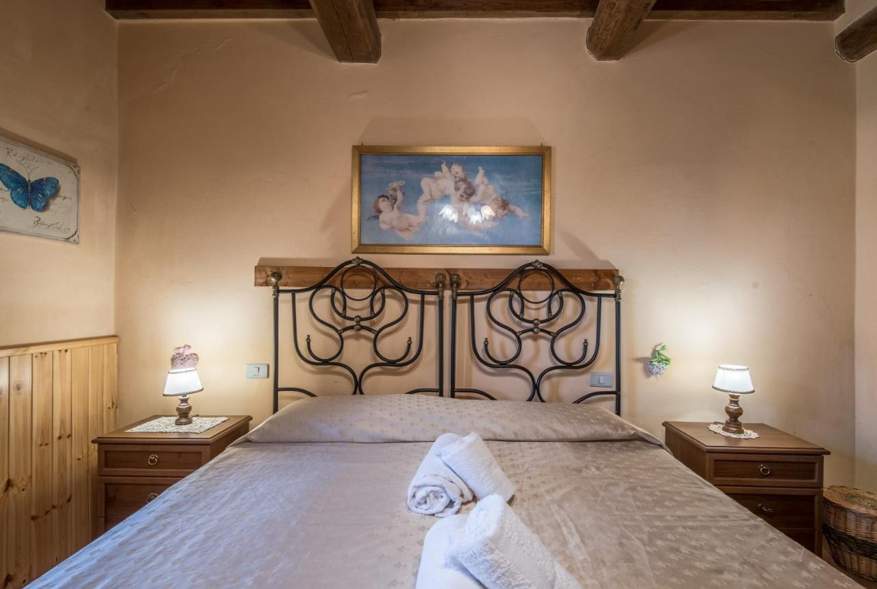 Poggio Primo - Bilocale Cavaliere Villa Castiglion Fibocchi Bagian luar foto